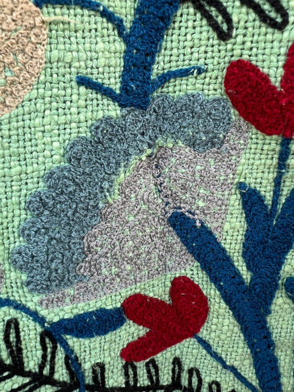 Handgemachte mintgrüne TNT Suzani Jacke – Boho Blumen bestickter Mantel – TNT10