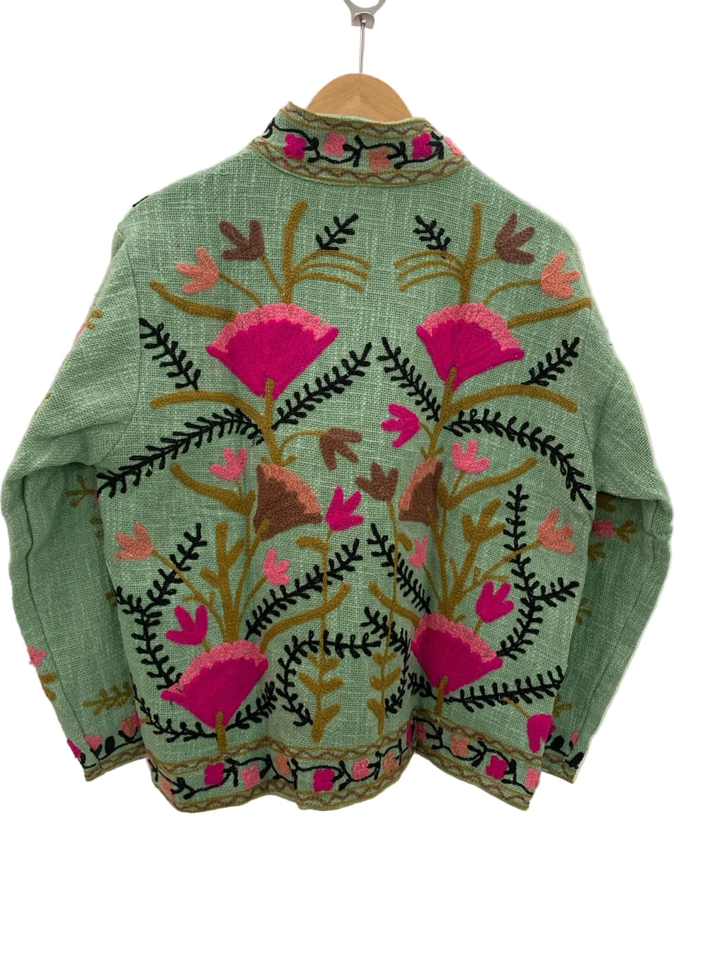 Giacca Suzani TNT Bianca e Rossa Fatta a Mano – Cappotto Boho Ricamato Botanico-TNT15