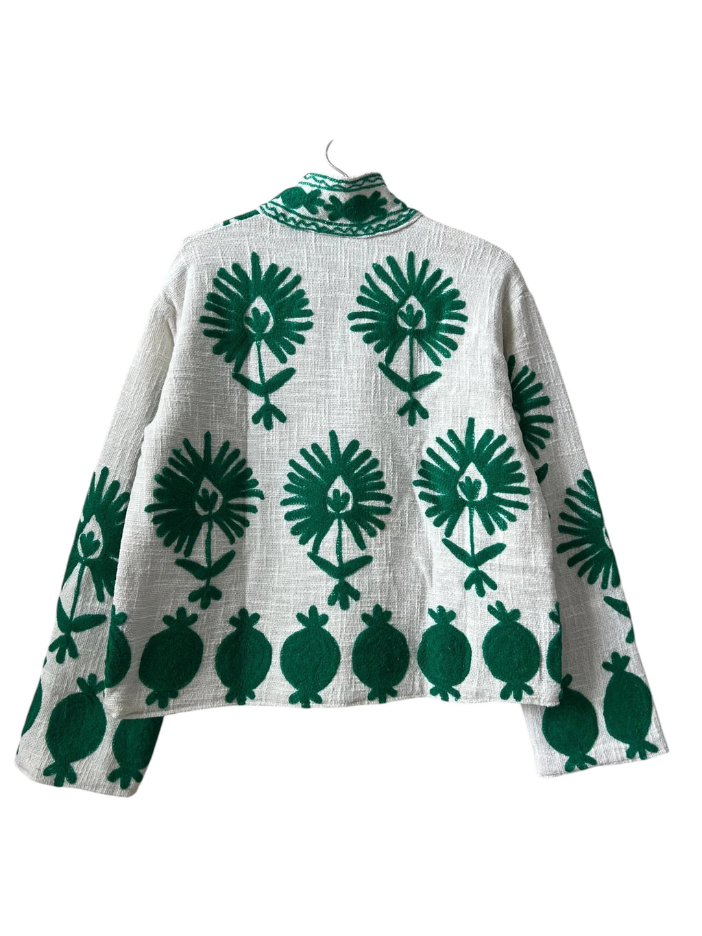 Handgemachte weiß-grüne TNT-Suzani-Jacke – Boho bestickter Mantel mit botanischem Muster – TNT14