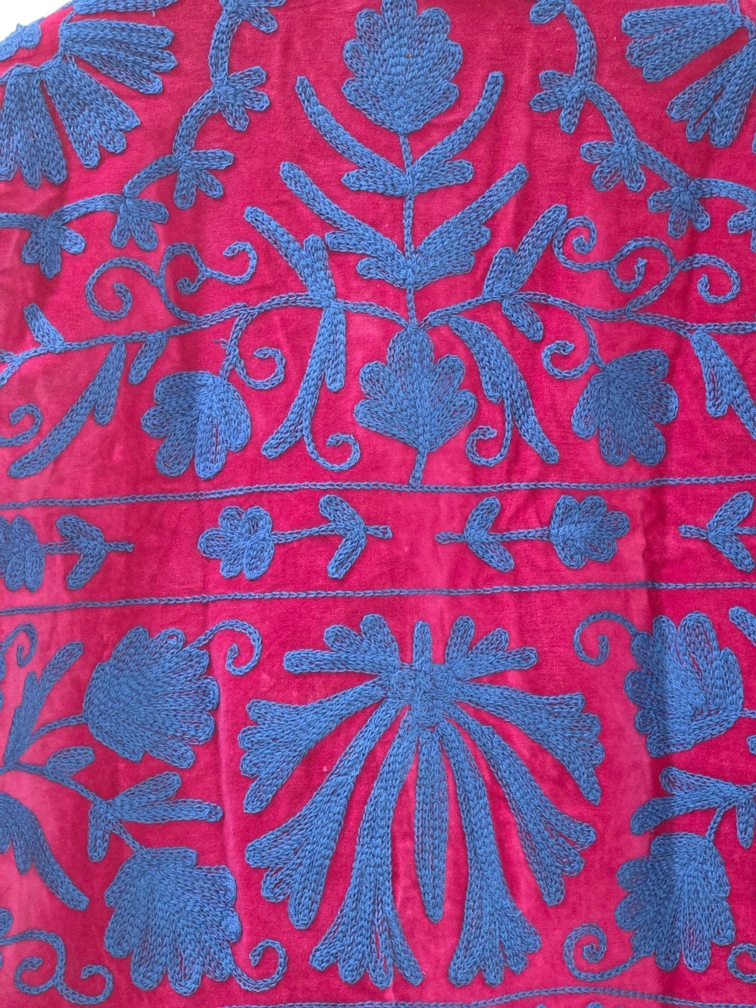 Lila bestickte Samt-Suzani-Jacke für Damen - VT13