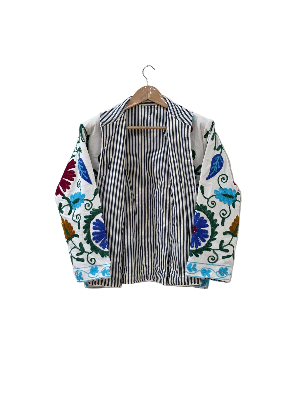 Handbestickte Suzani Samtjacke in Weiß - VT02