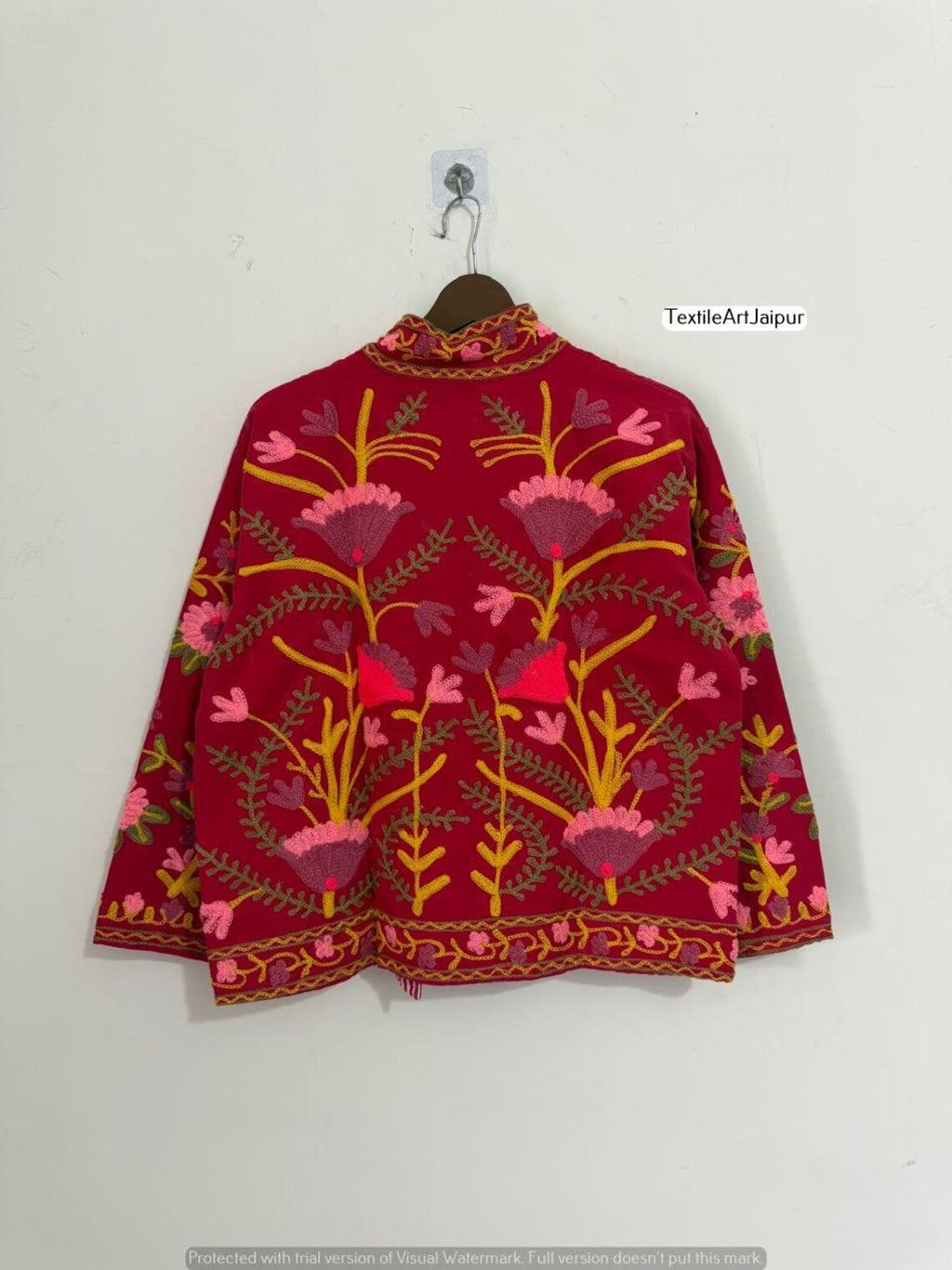 Giacca Suzani TNT Bianca e Rossa Fatta a Mano – Cappotto Boho Ricamato Botanico-TNT15