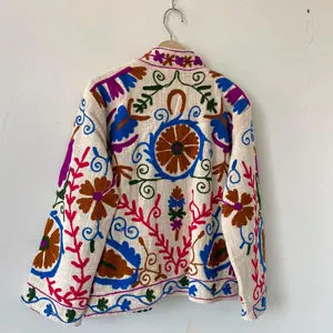 Giacca Suzani TNT Bianca e Rossa Fatta a Mano – Cappotto Boho Ricamato Botanico-TNT15
